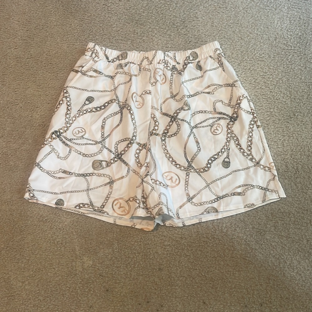 Two piece set - Picture 3 of 3